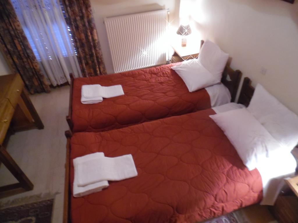 Elatos Rooms Mikrón Khoríon Pokoj fotografie