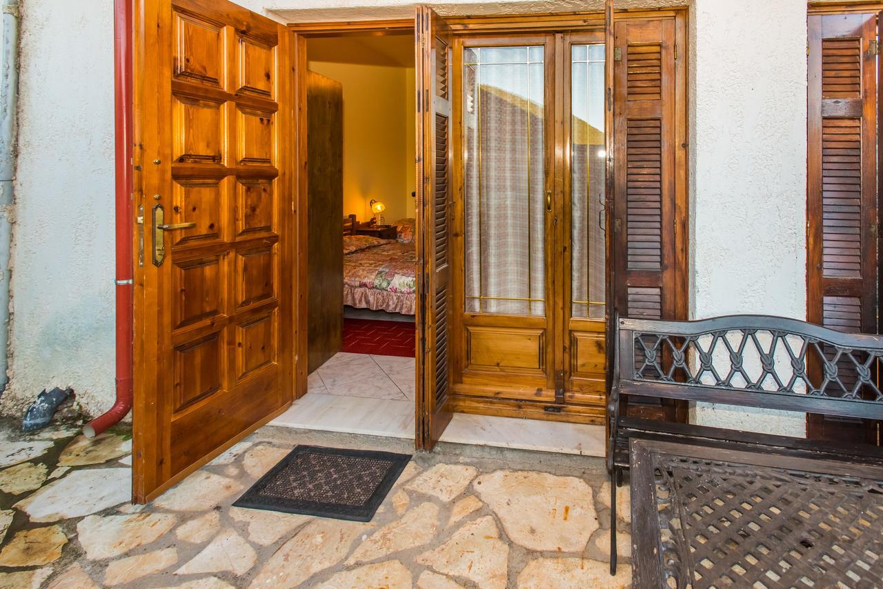 Elatos Rooms Mikrón Khoríon Exteriér fotografie